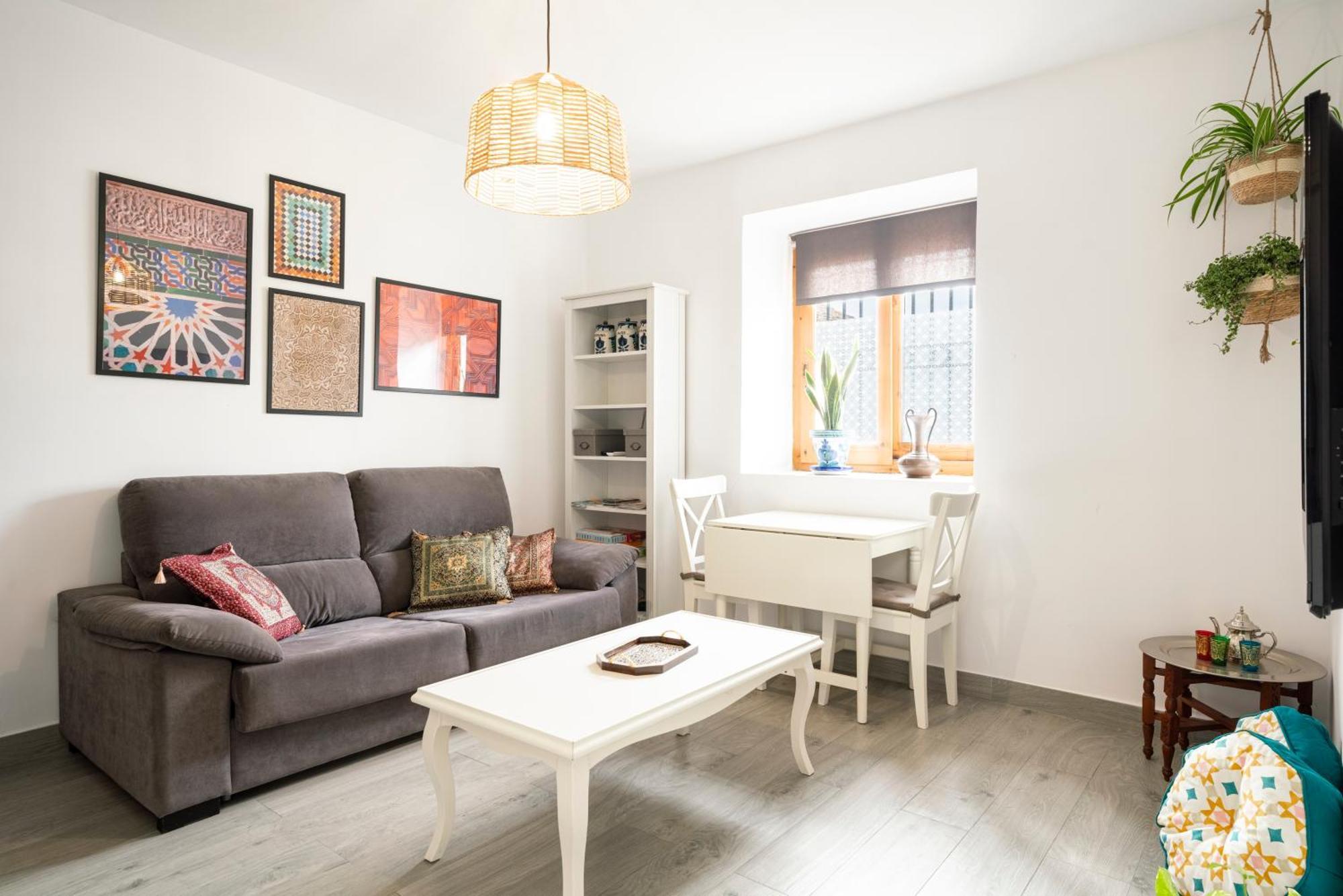 Warm Central Apartment Albayzin - Free Parking 15 Min Away غرناطة المظهر الخارجي الصورة